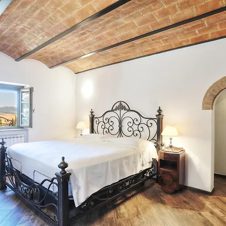 Rivoltino Di Sopra Volterra فيلة