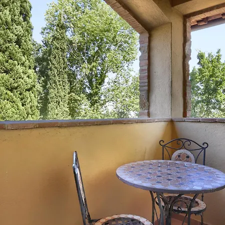 Rivoltino Di Sopra Volterra *